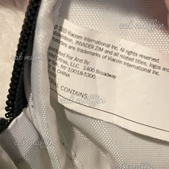 * VERY RARE * INVADER ZIM COSMETIC BAG / GIR - Picture 6 of 7